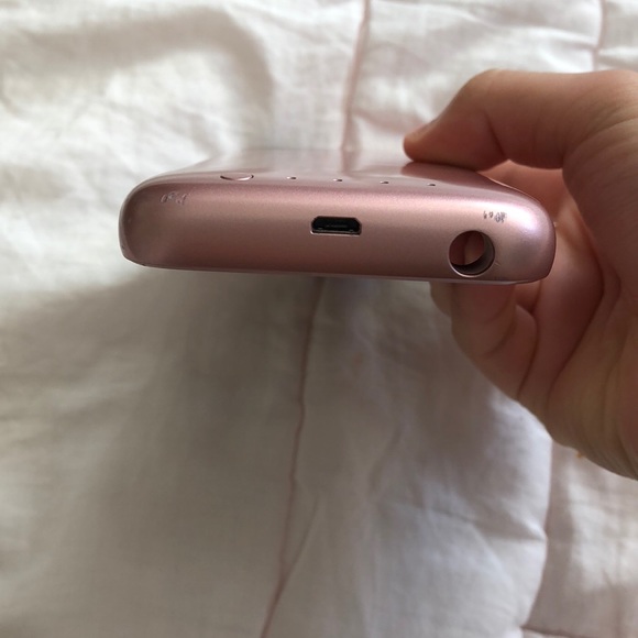 mophie rose gold phone case - Picture 3 of 5